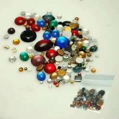 Assorted Flatbacks & Cabochons Gift Bag